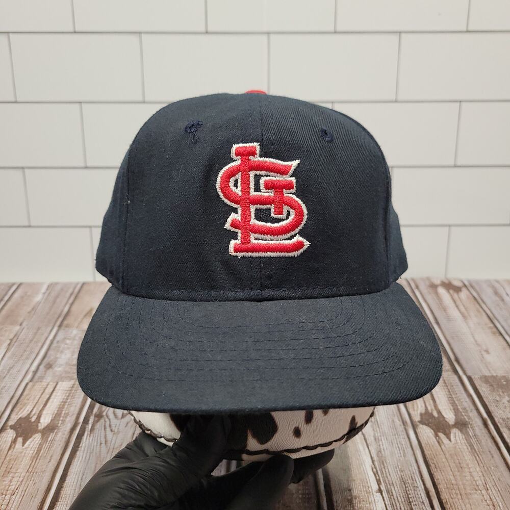 Roman St Louis Cardinals Vintage Plain Logo Made In USA Fitted Size 7 3/8